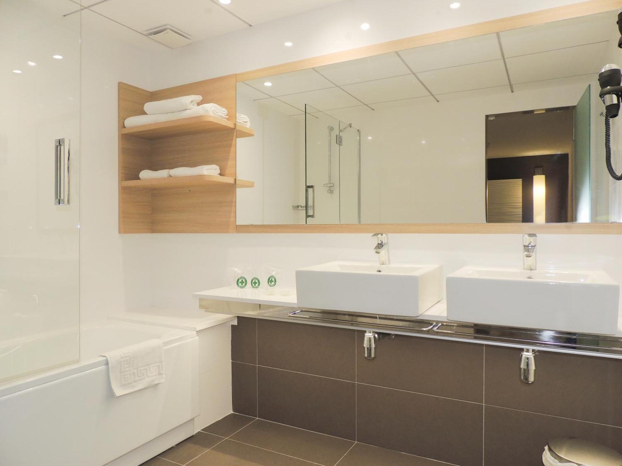 Cesar Augustus Hotel 3*